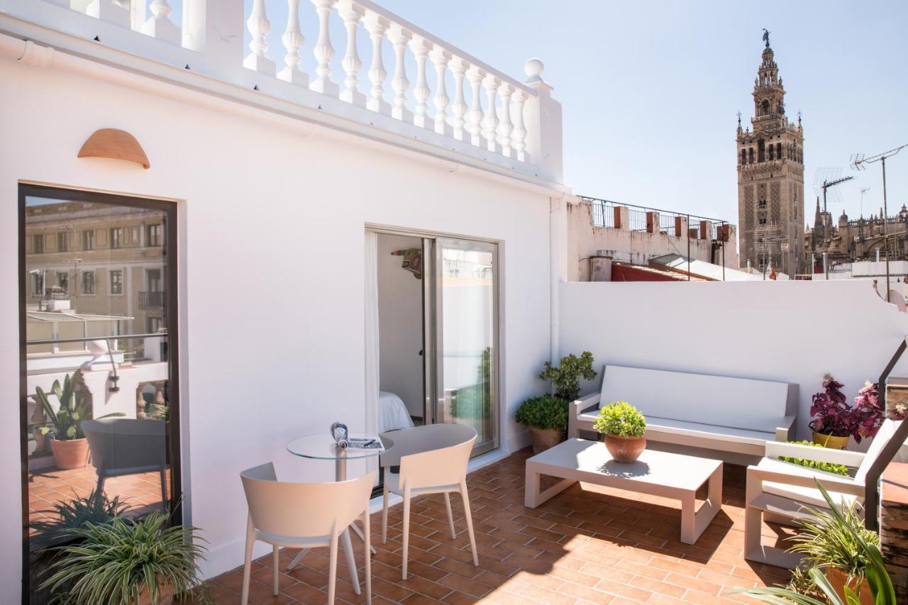 Puerta Catedral Holiday Suites Sevilha Exterior foto